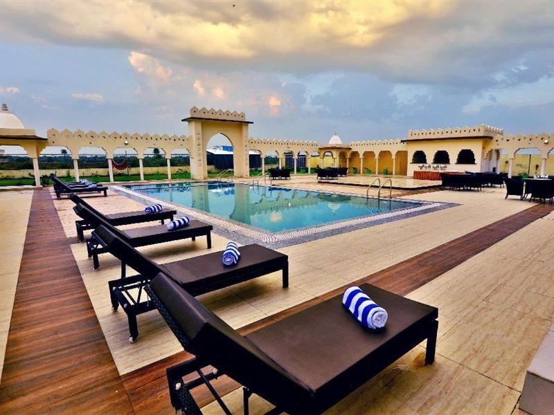 รีเจนตา รีสอร์ต ภรตปุระ Hotel ภารัตปูร์ ภายนอก รูปภาพ
