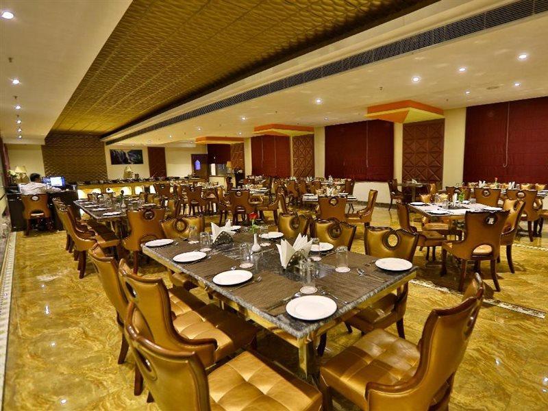 รีเจนตา รีสอร์ต ภรตปุระ Hotel ภารัตปูร์ ภายนอก รูปภาพ